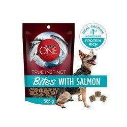 Purine One True Instinct Bites with Salmon Dog Treats 566 g