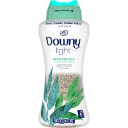 Downy Light In-Wash Scent Booster Woodland Rain 680 g